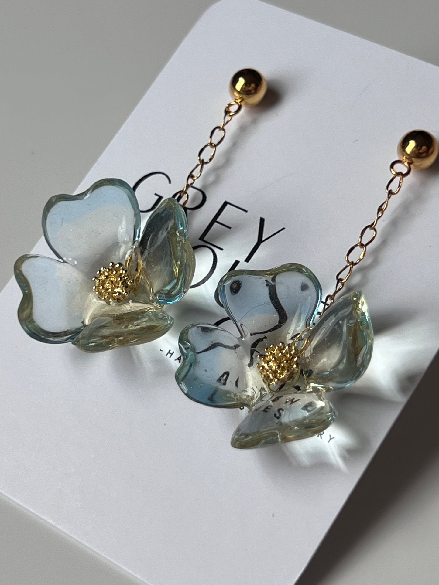 "Jackié" Dangle Flower Earrings